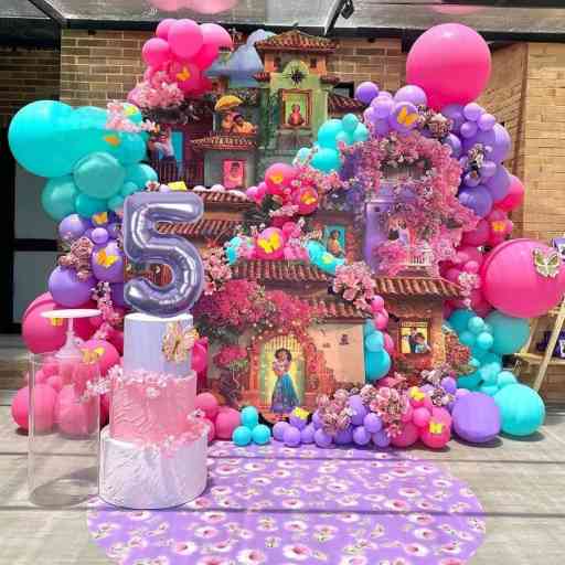 Encanto Minnie: Decoración Sencilla y Rosa para Cumpleaños - DecoGlobal